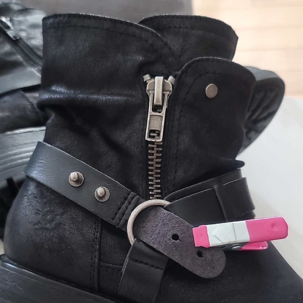 BULLBOXER 9 Black Casual Grunge Indie Y2K EUC Moto Combat Chunky Heel Ankle Boot - Picture 5 of 15